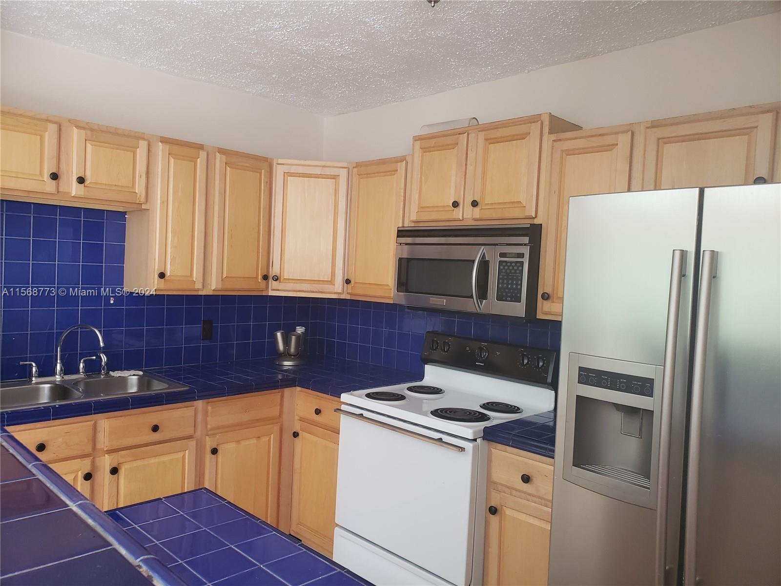SEVENTEENTH GREEN CONDO - Residential Lease