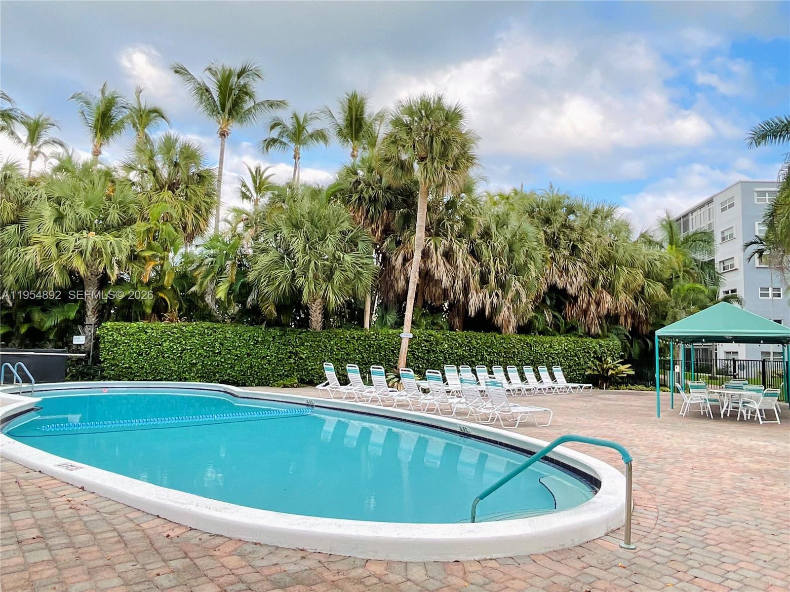 FAIRWAYS ROYALE CONDO - Residential