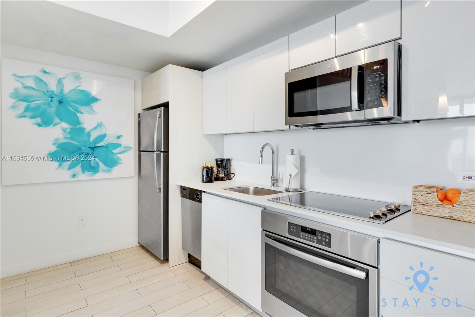 BEACHWALK CONDOMINIUM - Residential