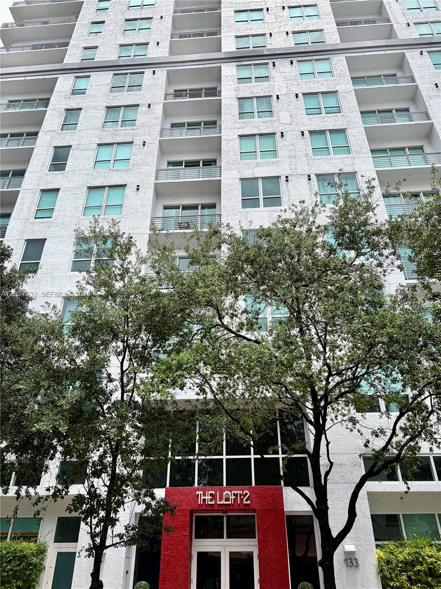 THE LOFT DOWNTOWN II COND - Residential Lease