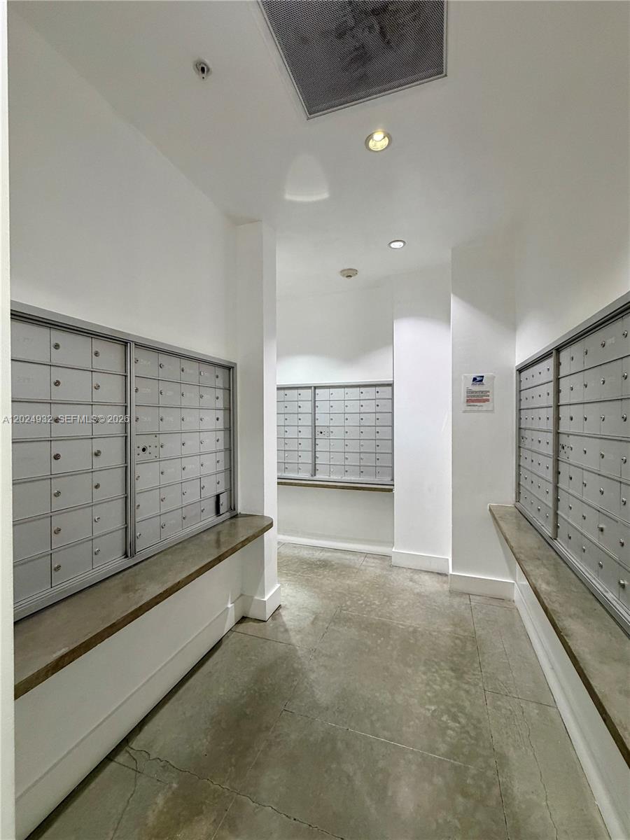 THE LOFT DOWNTOWN II COND - Residential Lease
