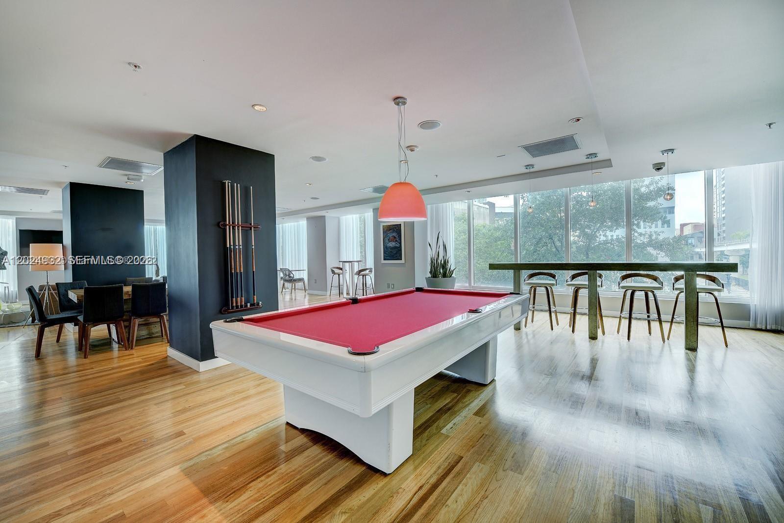 THE LOFT DOWNTOWN II COND - Residential Lease