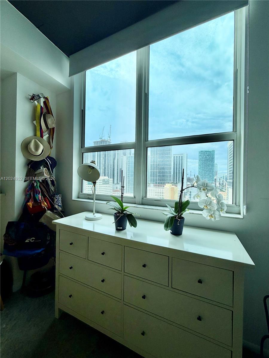THE LOFT DOWNTOWN II COND - Residential Lease