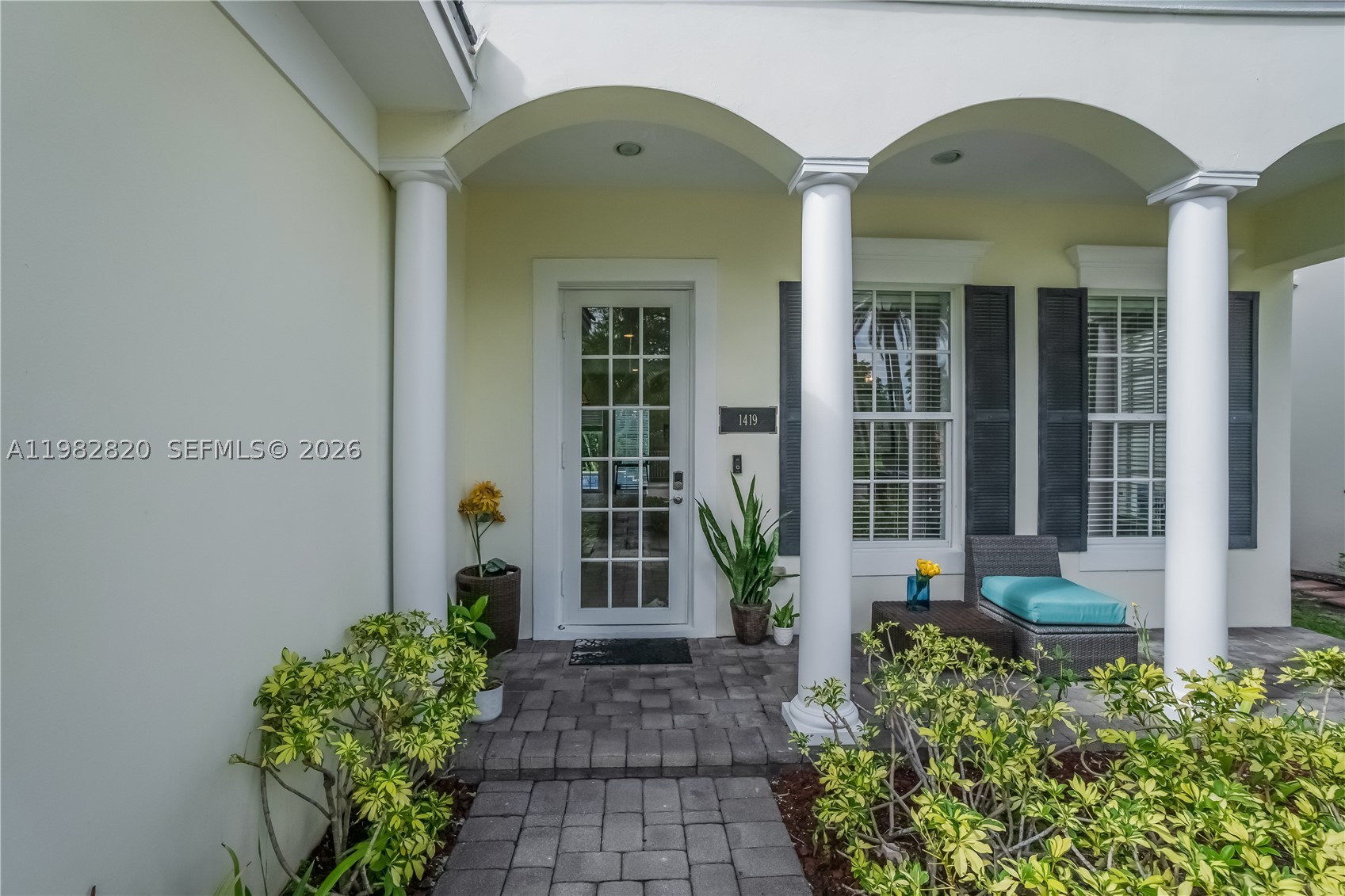 RIVER OAKS - Residential