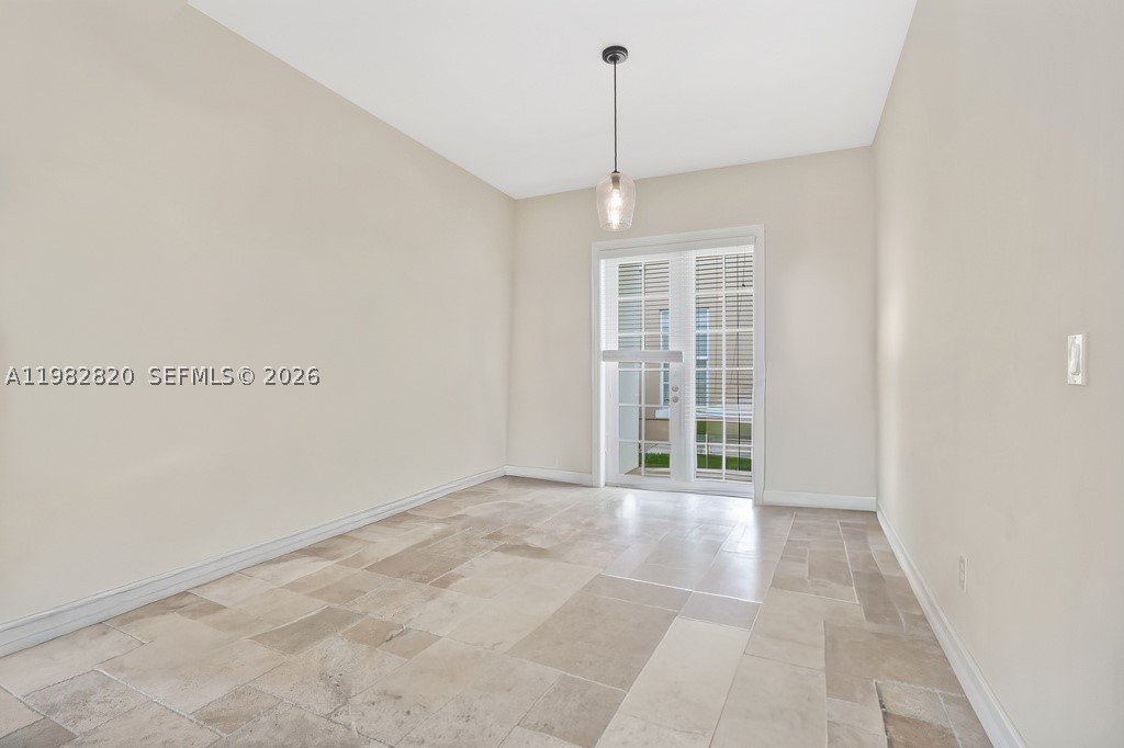 RIVER OAKS - Residential