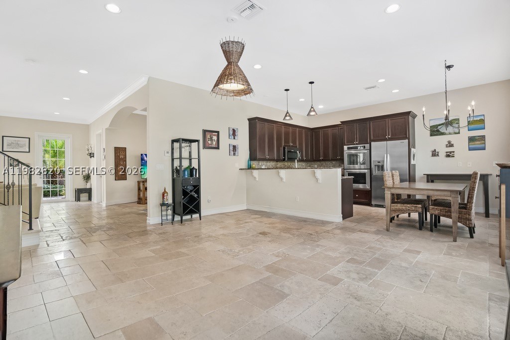 RIVER OAKS - Residential