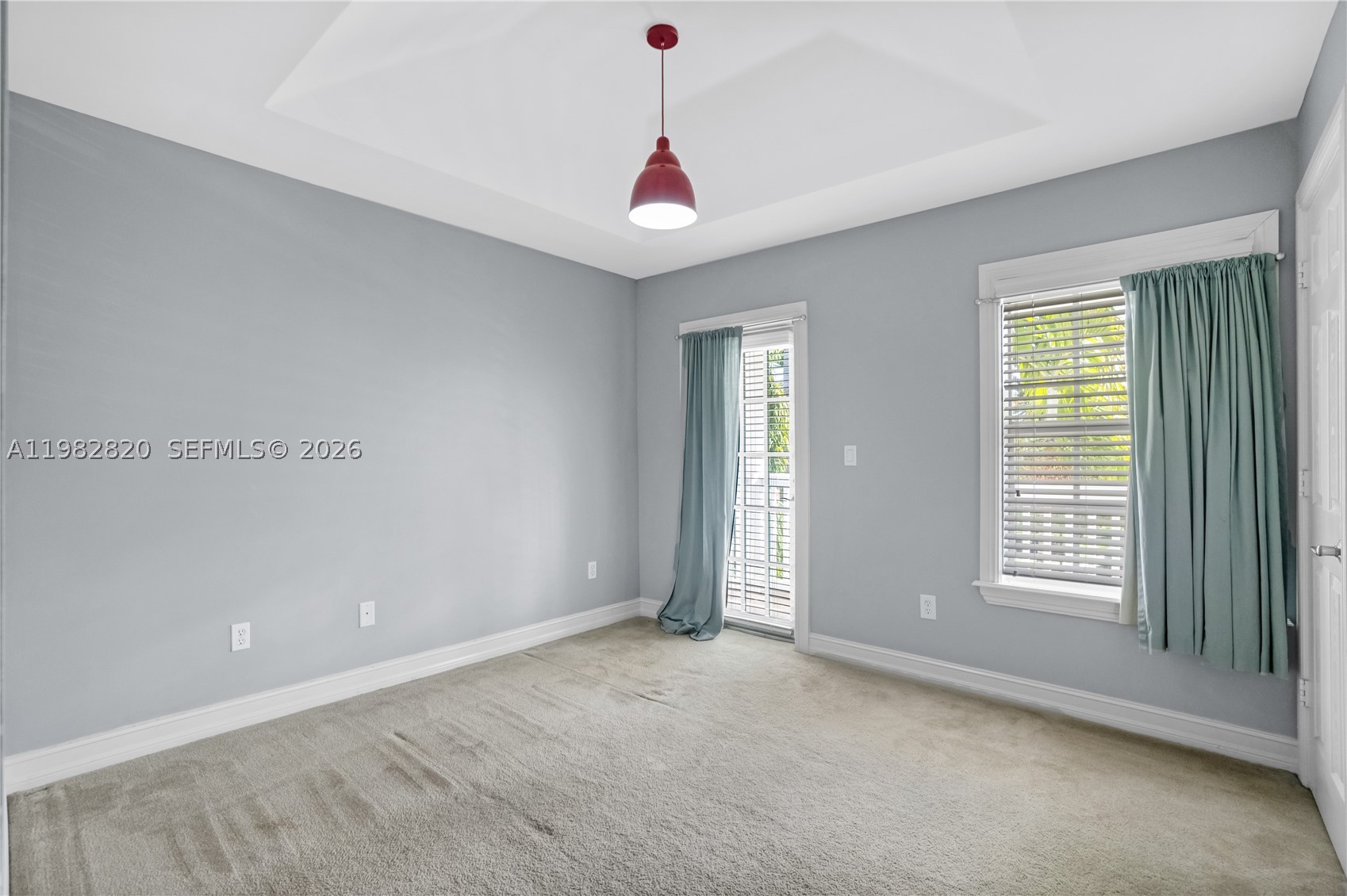 RIVER OAKS - Residential