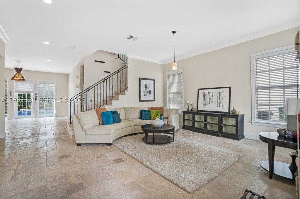 RIVER OAKS - Residential