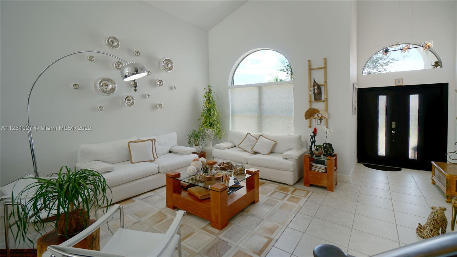 DORAL ISLES ANTILLES 1ST - Residential