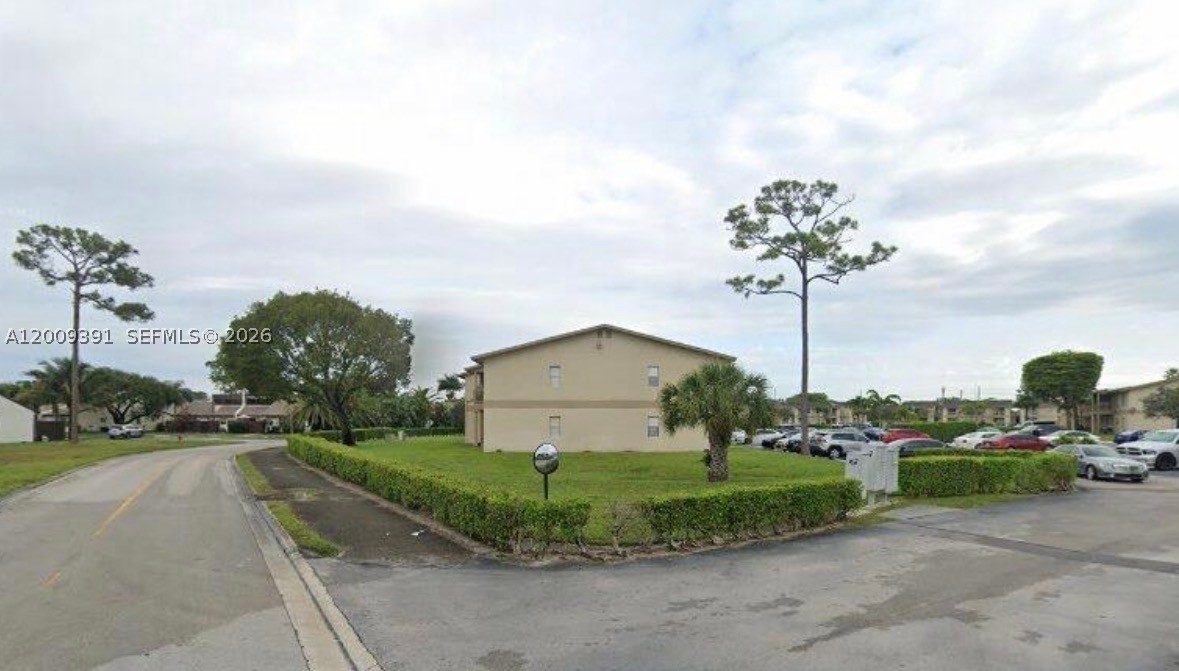 ABBEY PARK GARDENS I COND - Residential