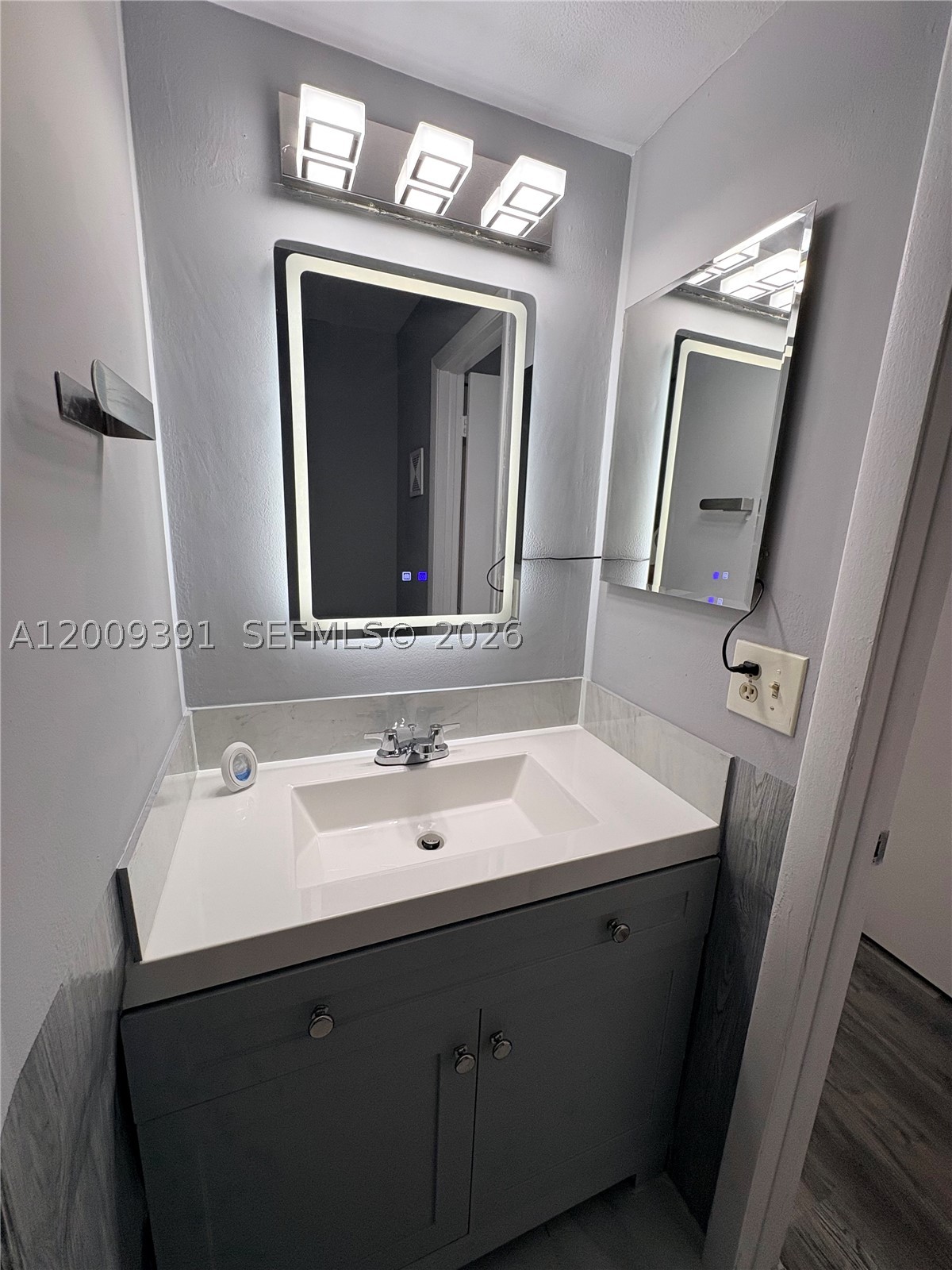 ABBEY PARK GARDENS I COND - Residential