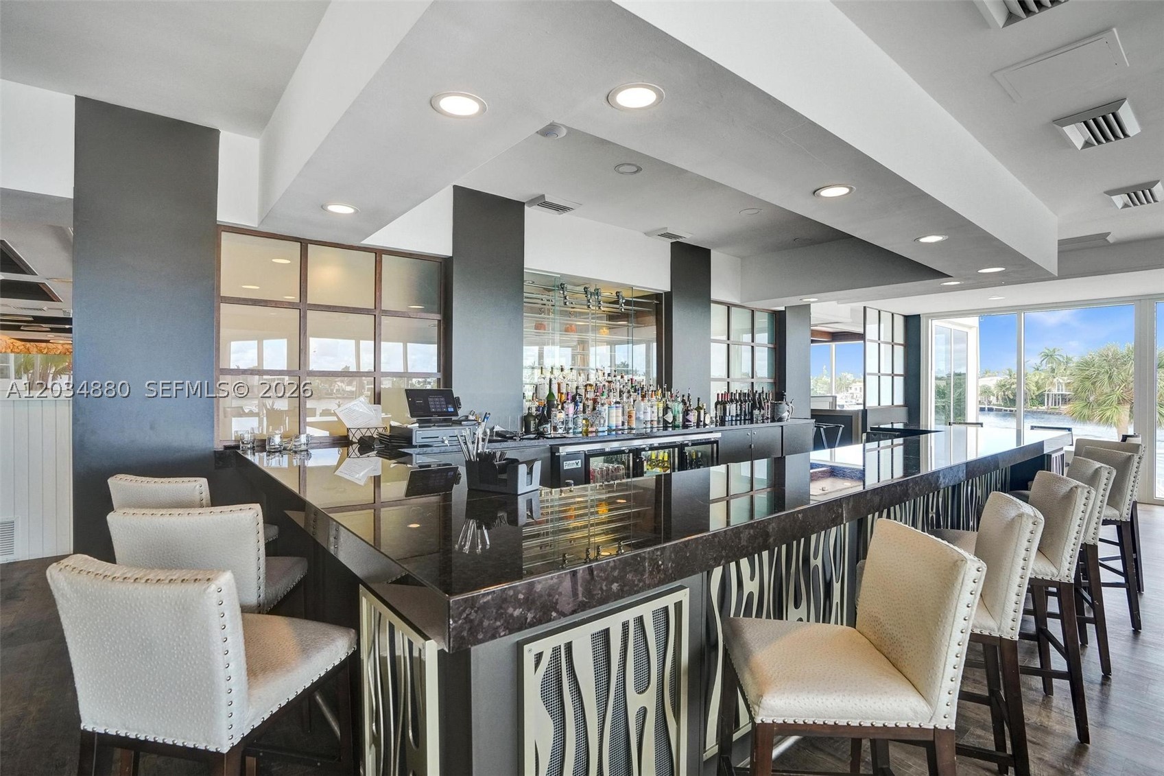 HAMPTONS WEST CONDO - Residential