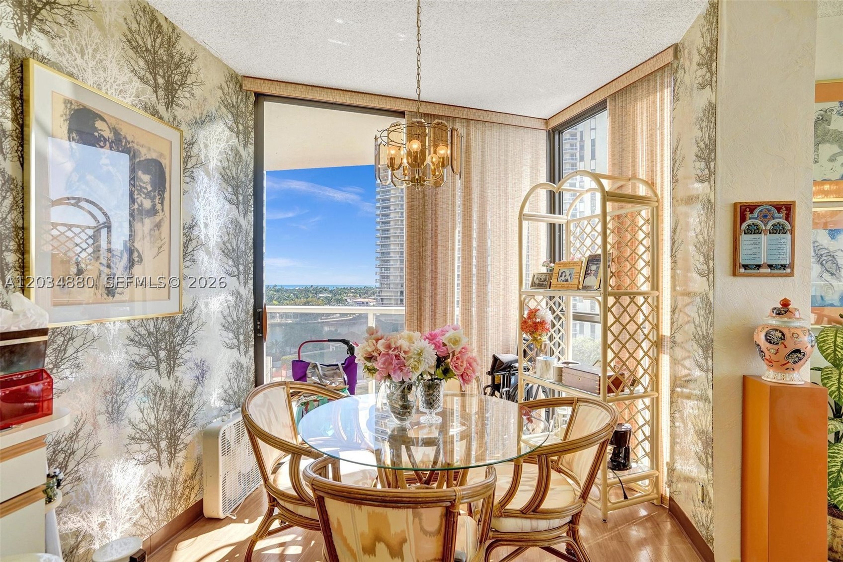 HAMPTONS WEST CONDO - Residential