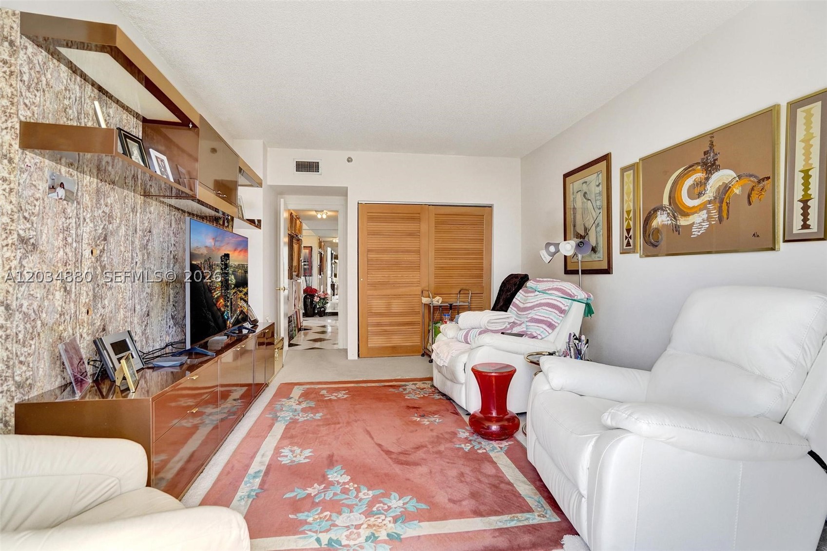HAMPTONS WEST CONDO - Residential