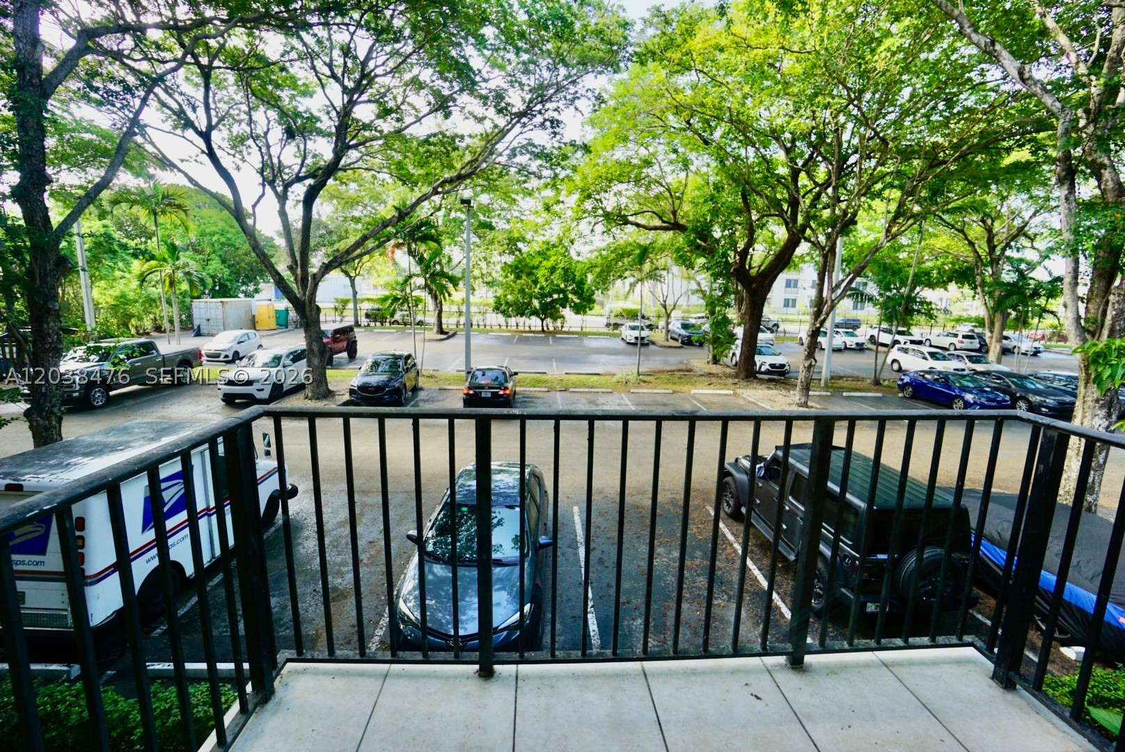 COURTYARDS AT KENDALL CON - Residential