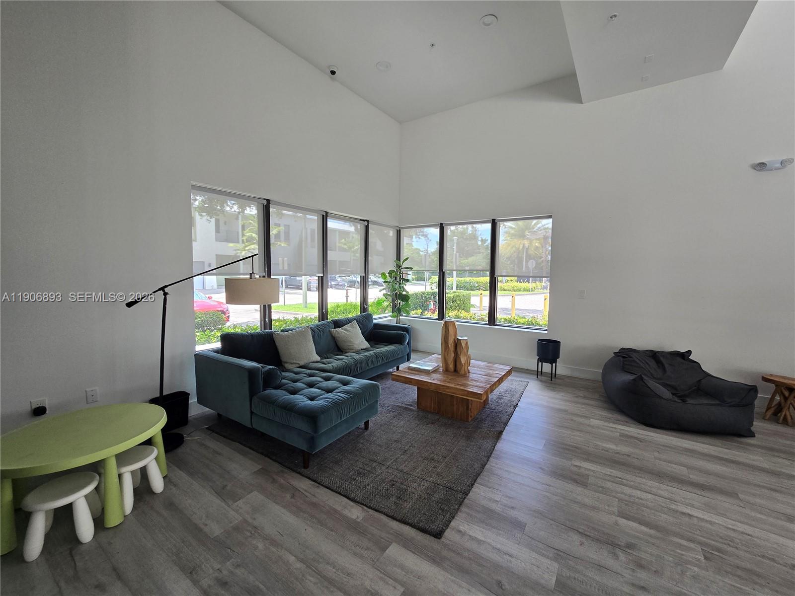 PLANTATION BUSINESS PARK - Residential