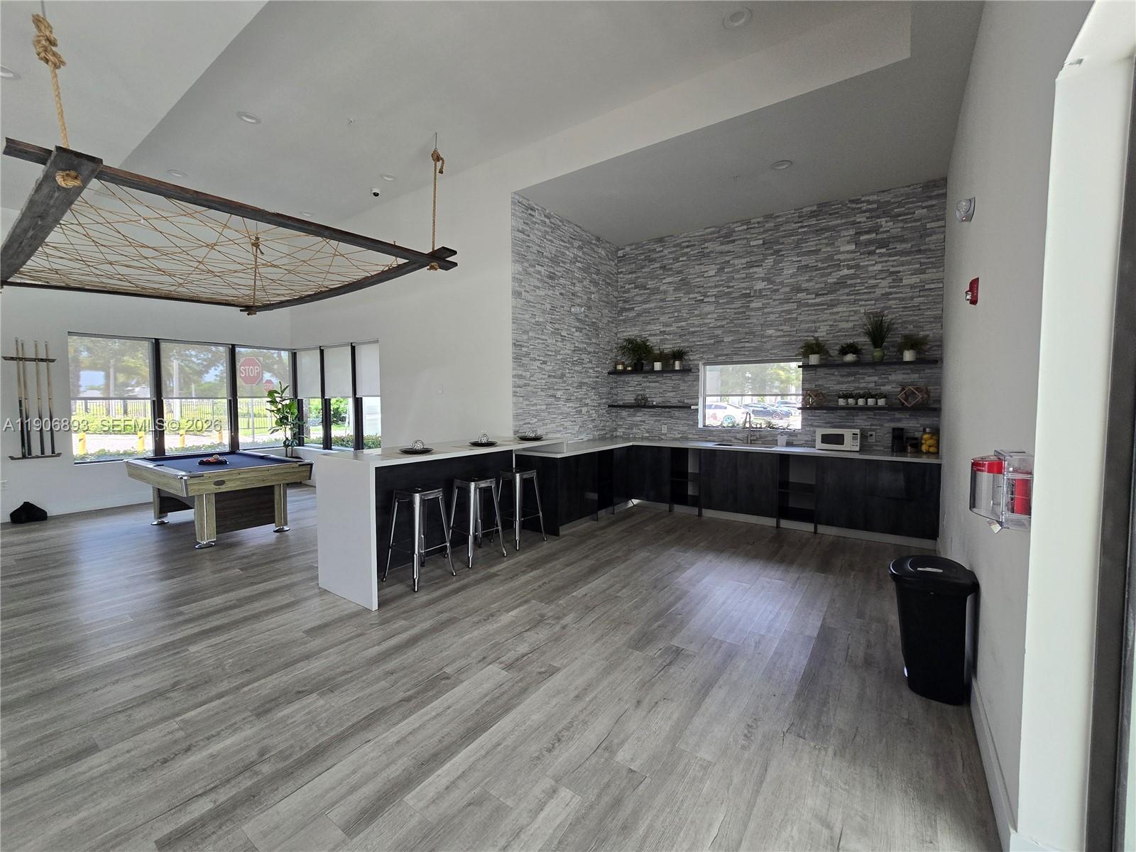PLANTATION BUSINESS PARK - Residential