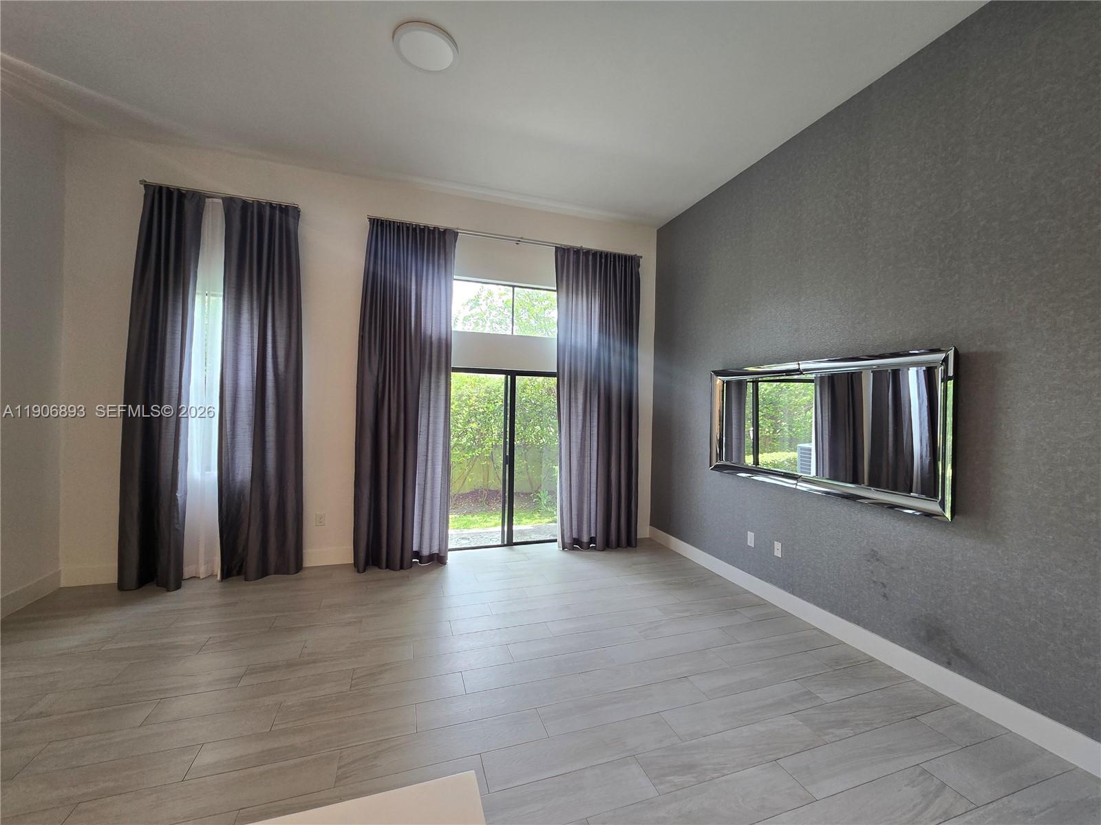 PLANTATION BUSINESS PARK - Residential