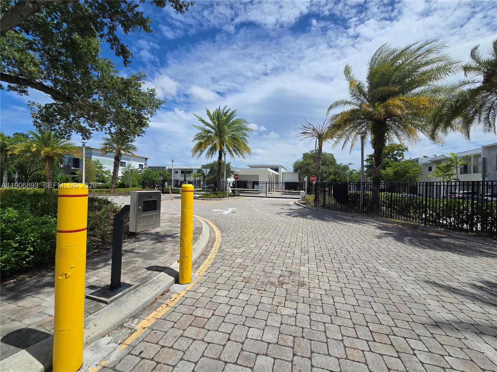 PLANTATION BUSINESS PARK - Residential