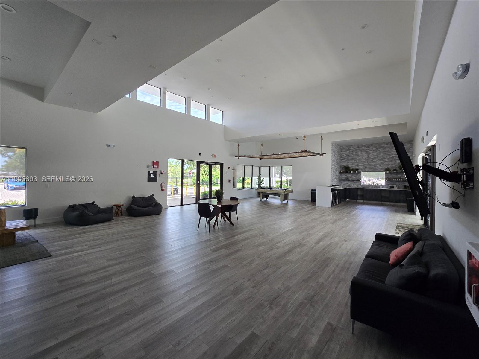 PLANTATION BUSINESS PARK - Residential