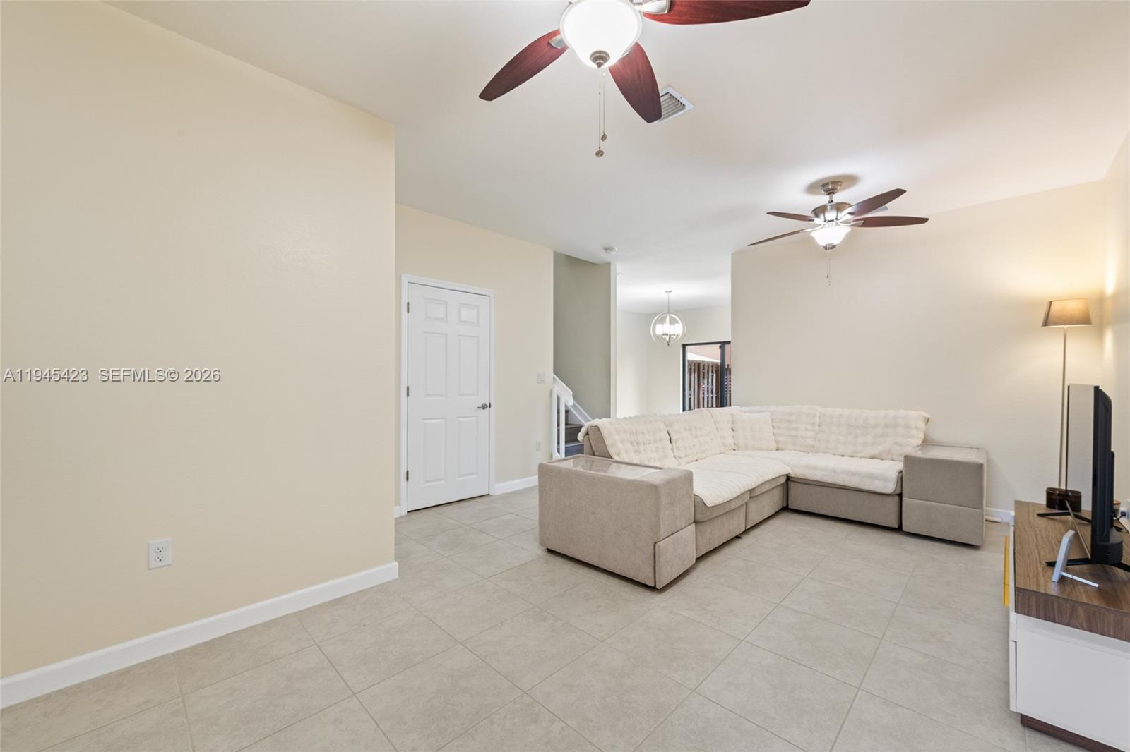 BAYWINDS OF GALAPAGOS FIR - Residential