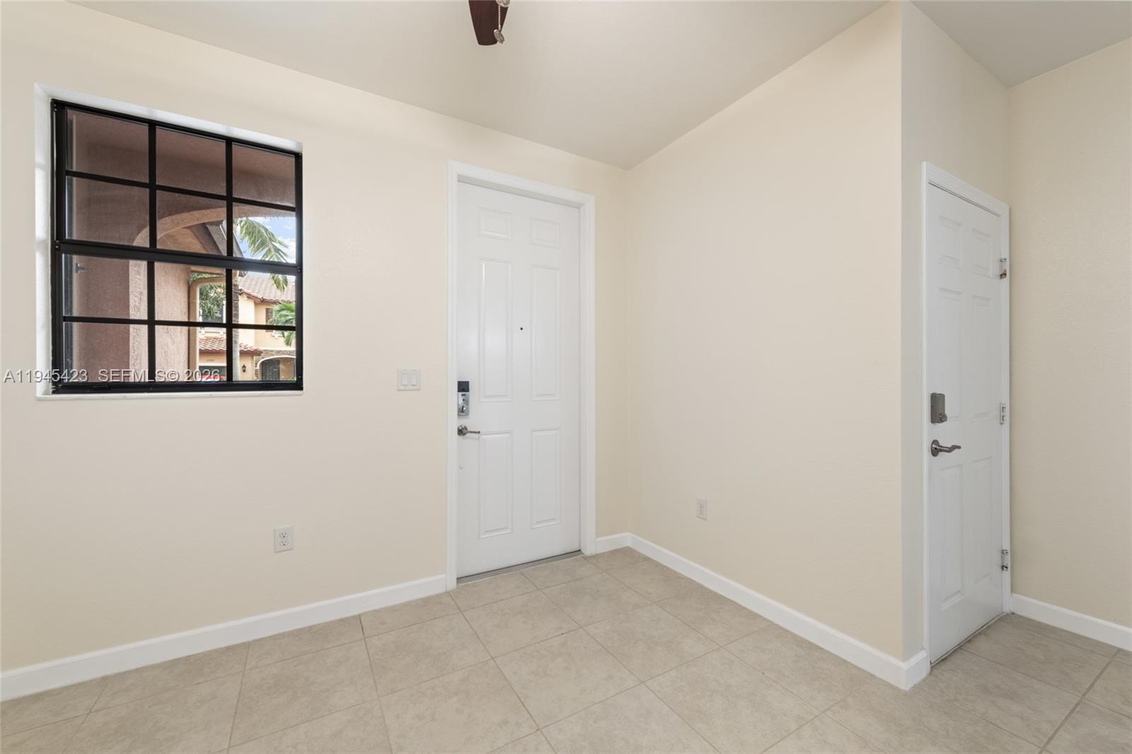 BAYWINDS OF GALAPAGOS FIR - Residential