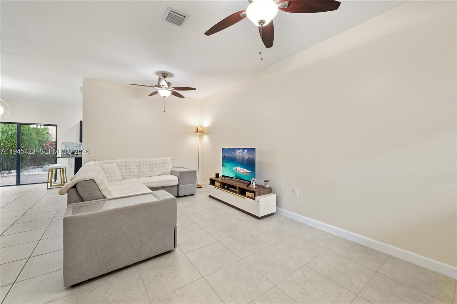 BAYWINDS OF GALAPAGOS FIR - Residential