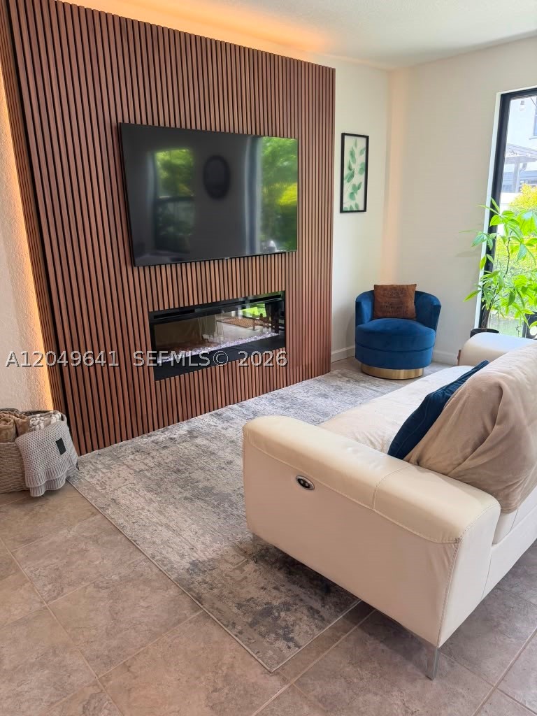 AQUABELLA SECTION TWO - Residential Lease