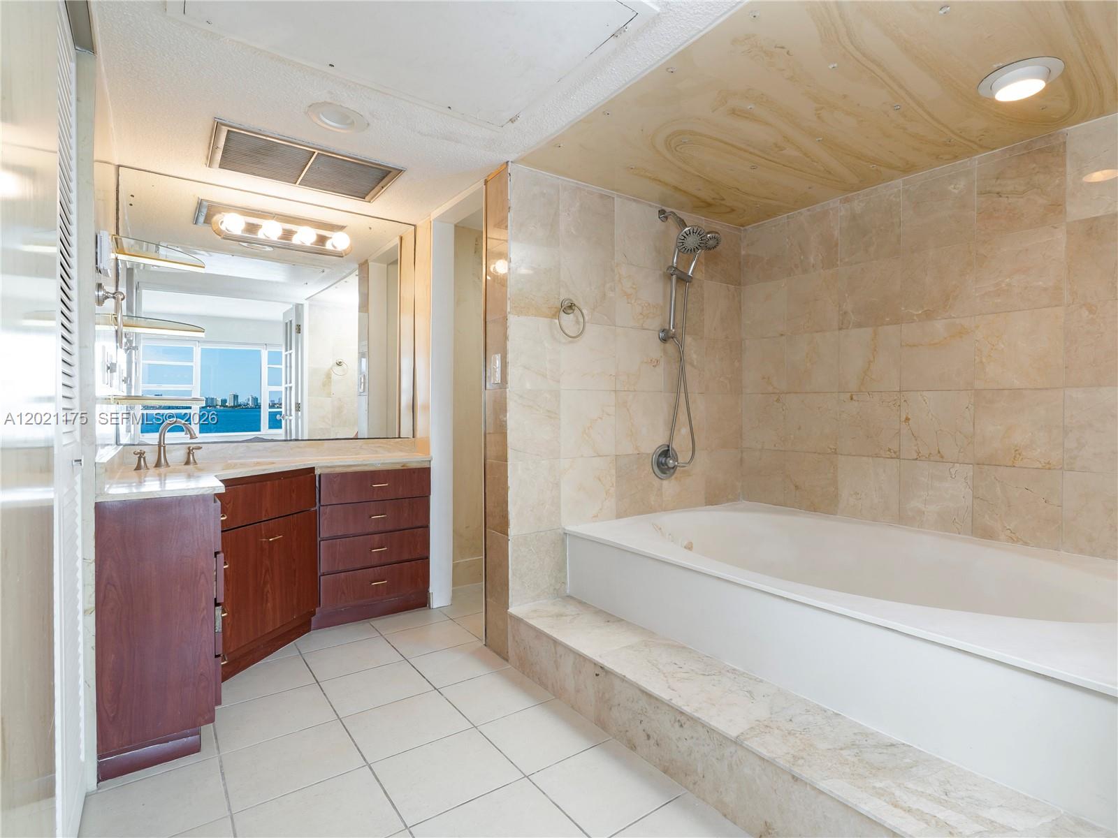 JOCKEY CLUB CONDO - Residential