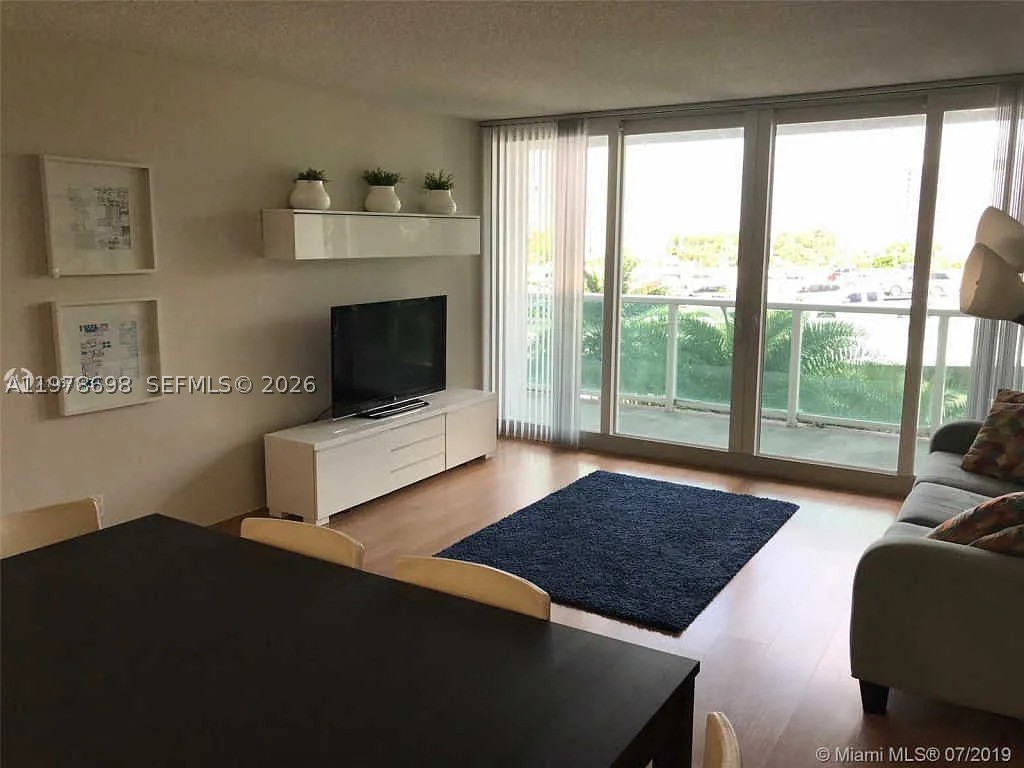 ARLEN HOUSE EAST CONDO - Residential