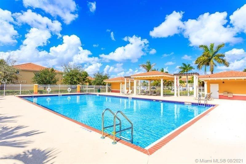 UNITED HOMES AT BELLA VIS - Residential