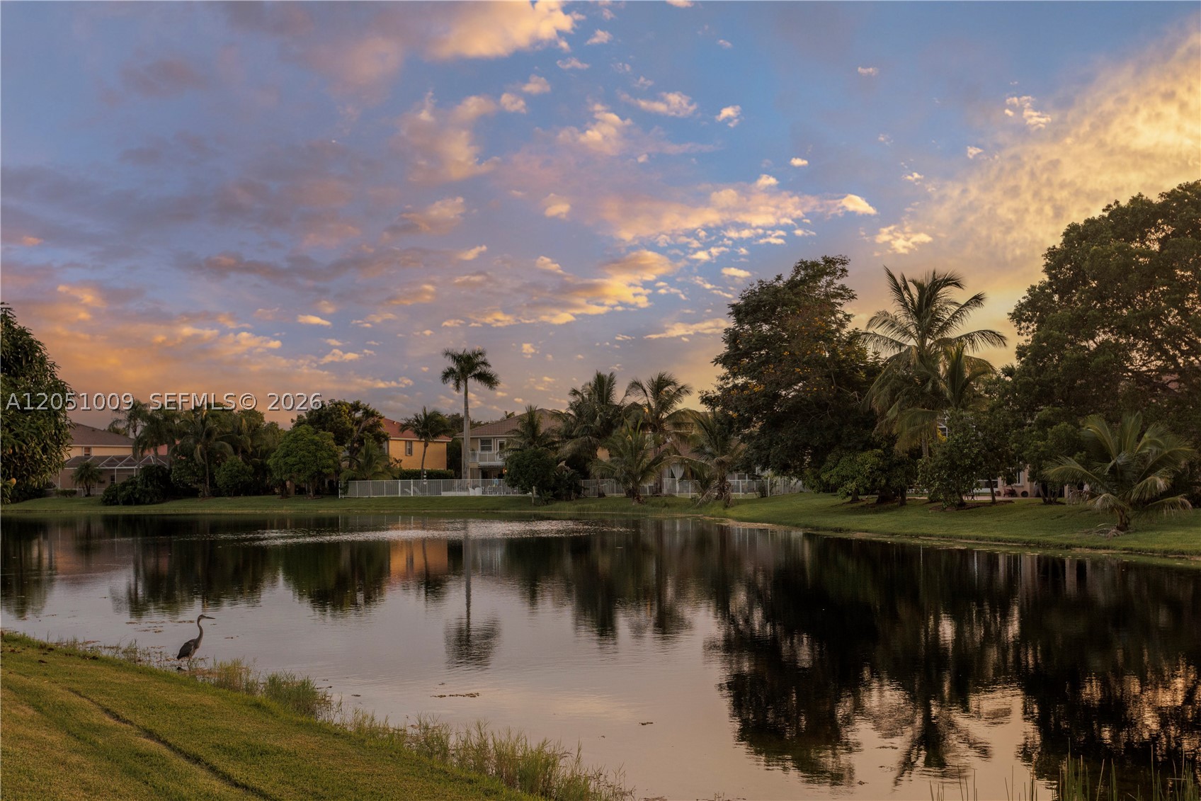 SAPPHIRE POINTE - DIAMOND - Residential