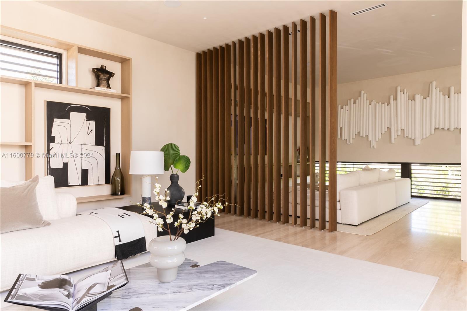 NAUTILUS EXTENSION 3RD - Residential