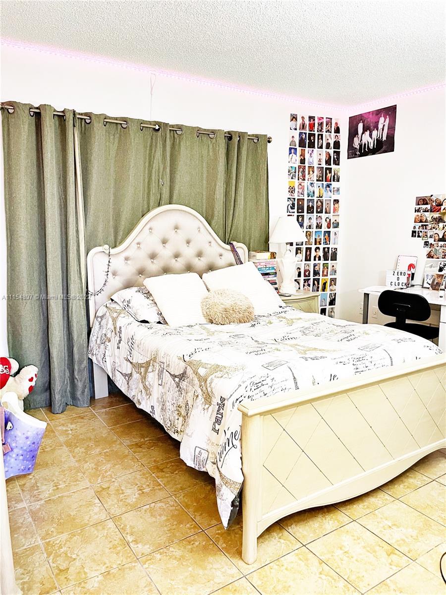 FOX CHASE CONDO #1 - Residential