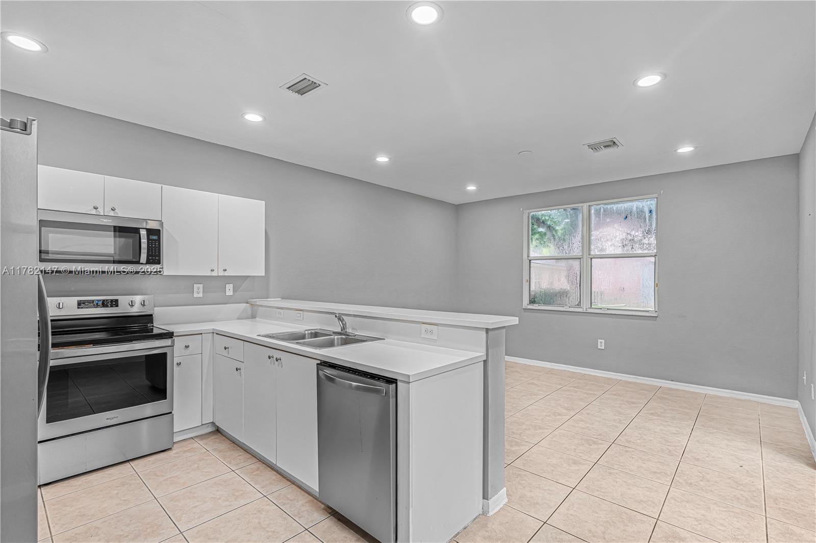 SHORES AT KEYS GATE - Residential Lease