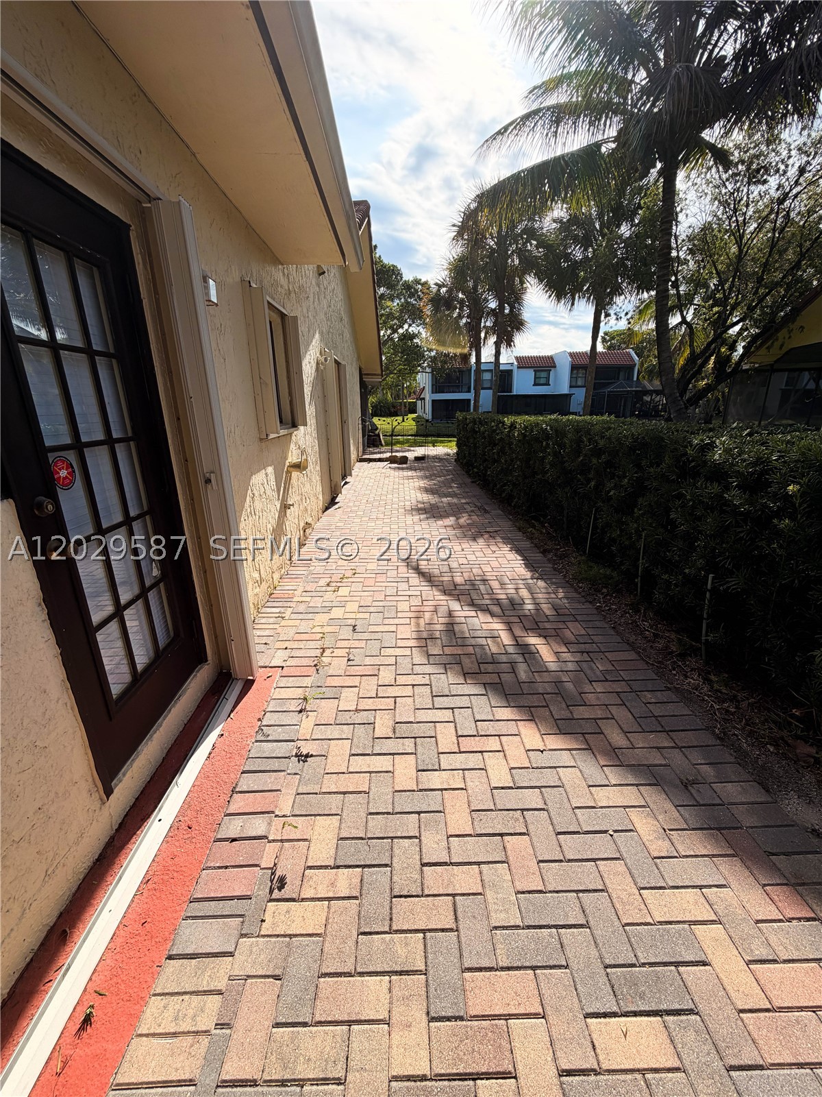 VILLAS OF BONAVENTURE AT - Residential