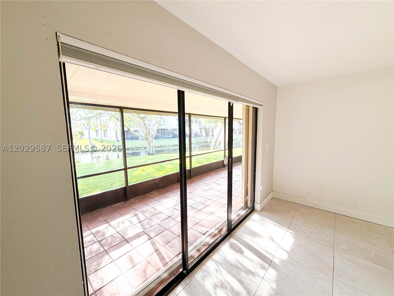 VILLAS OF BONAVENTURE AT - Residential