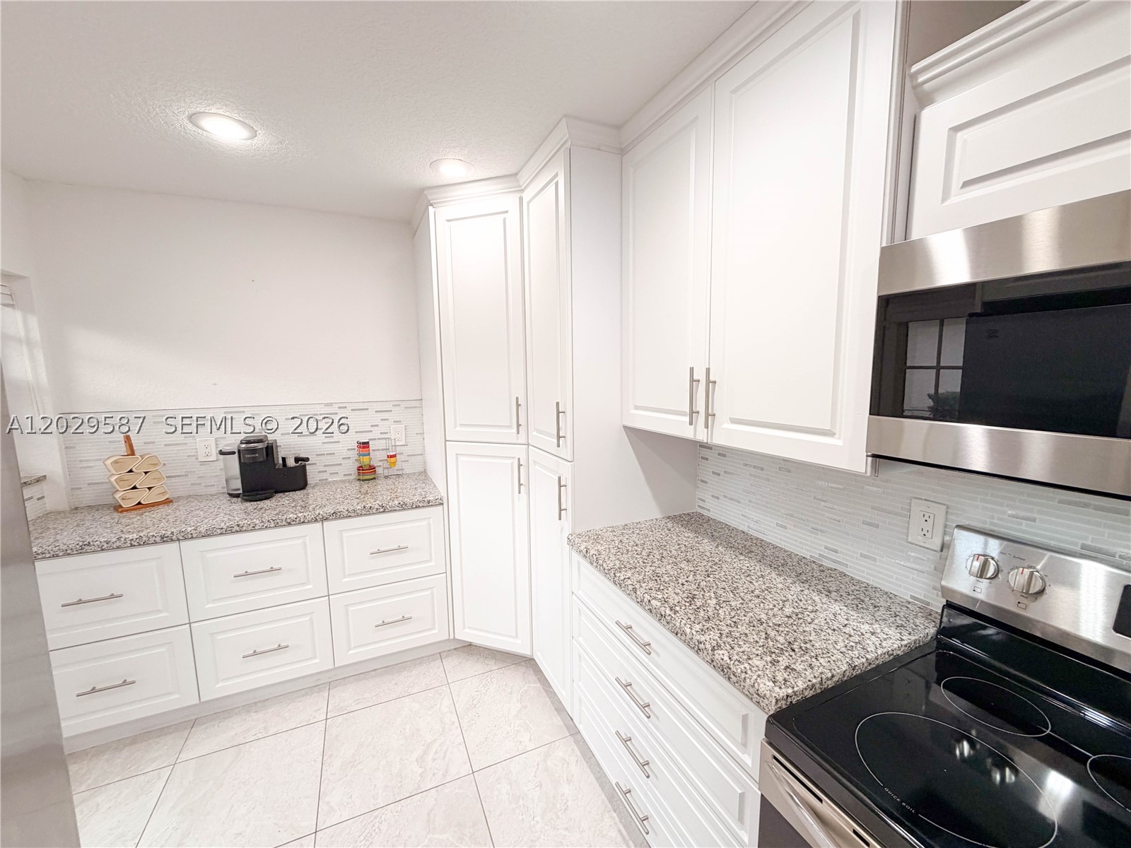 VILLAS OF BONAVENTURE AT - Residential
