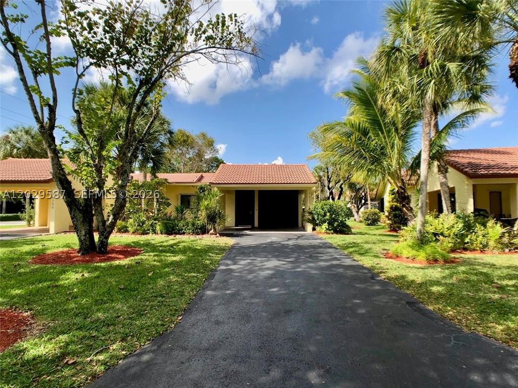 VILLAS OF BONAVENTURE AT - Residential