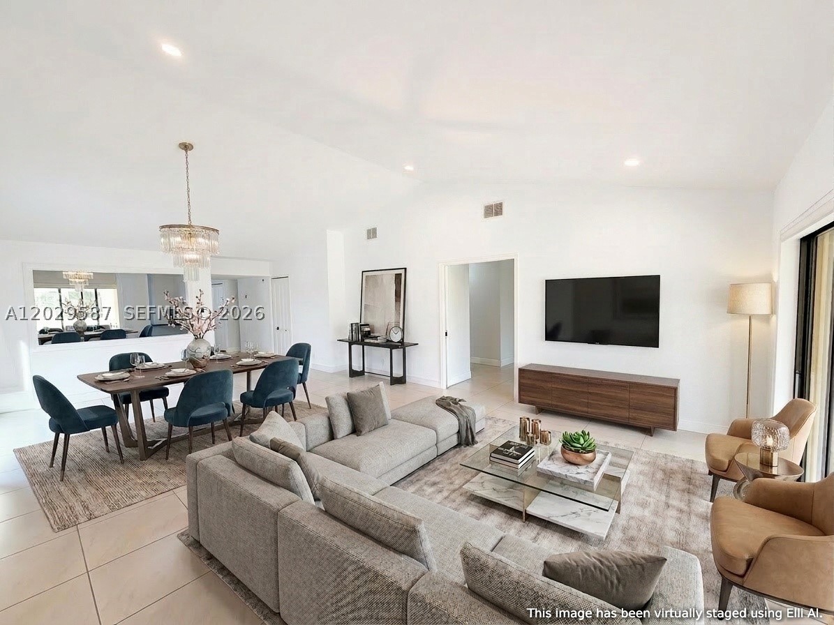 VILLAS OF BONAVENTURE AT - Residential