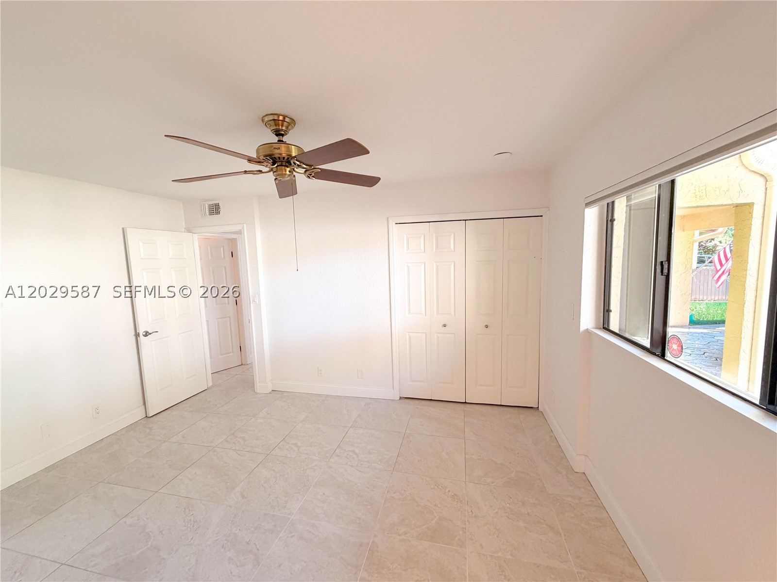 VILLAS OF BONAVENTURE AT - Residential