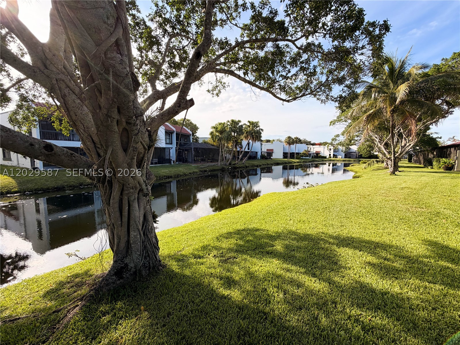 VILLAS OF BONAVENTURE AT - Residential