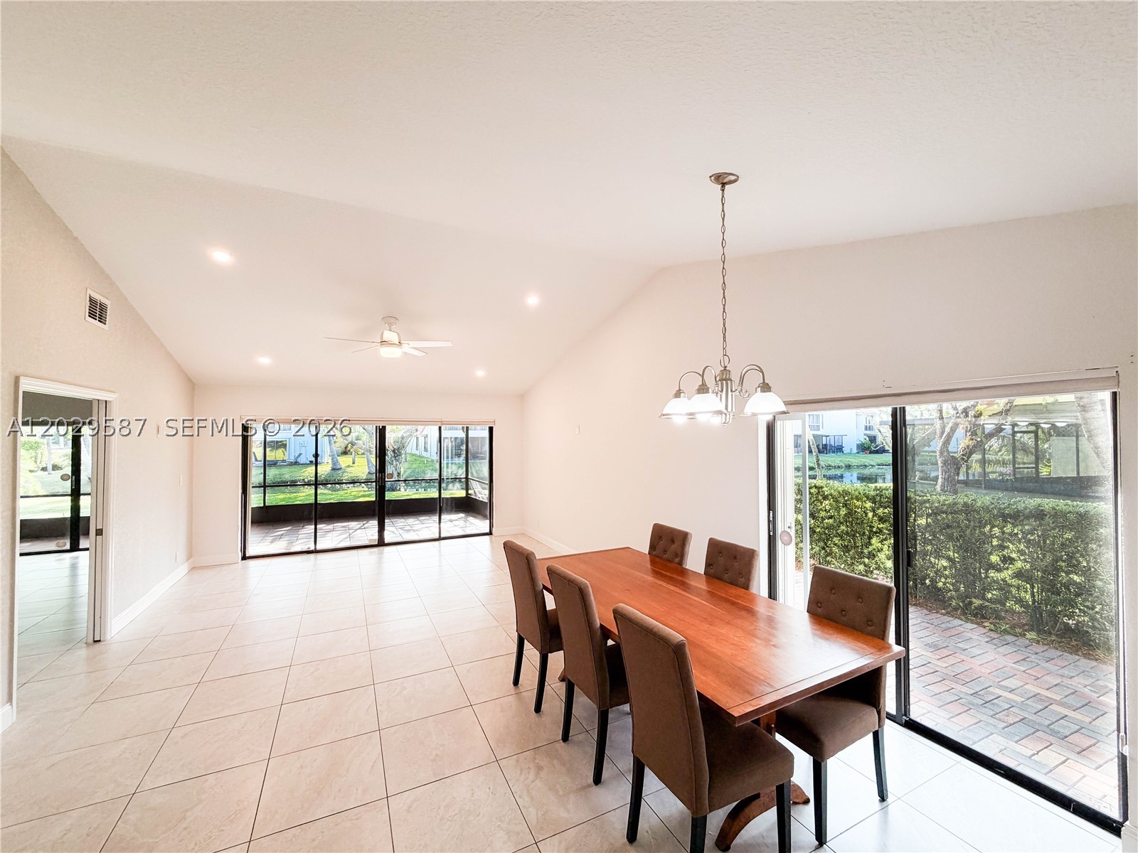 VILLAS OF BONAVENTURE AT - Residential