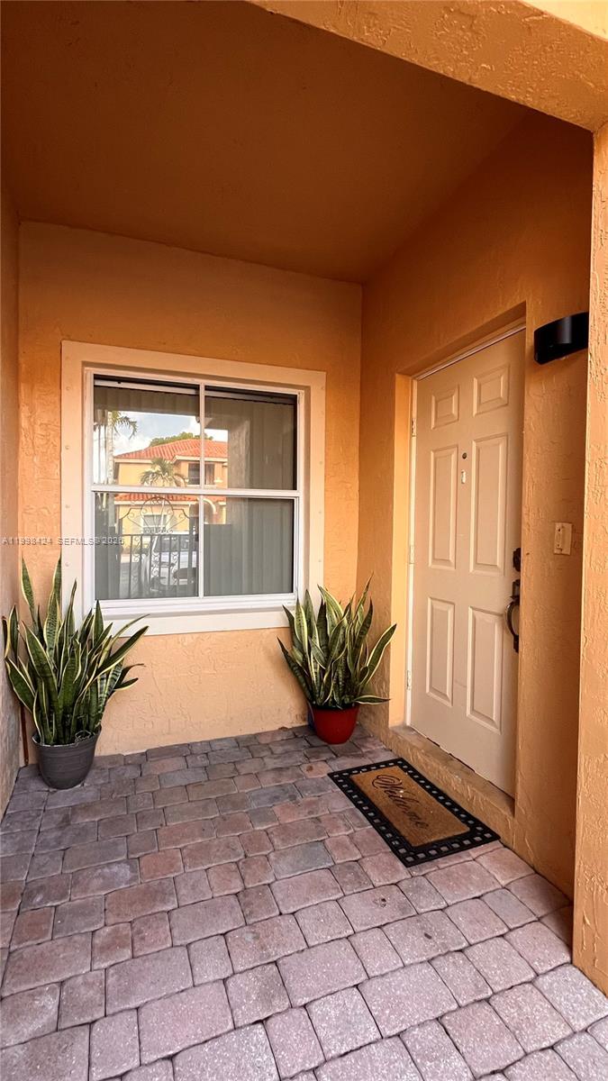 VILLAS AT HARBOR ISLES CO - Residential