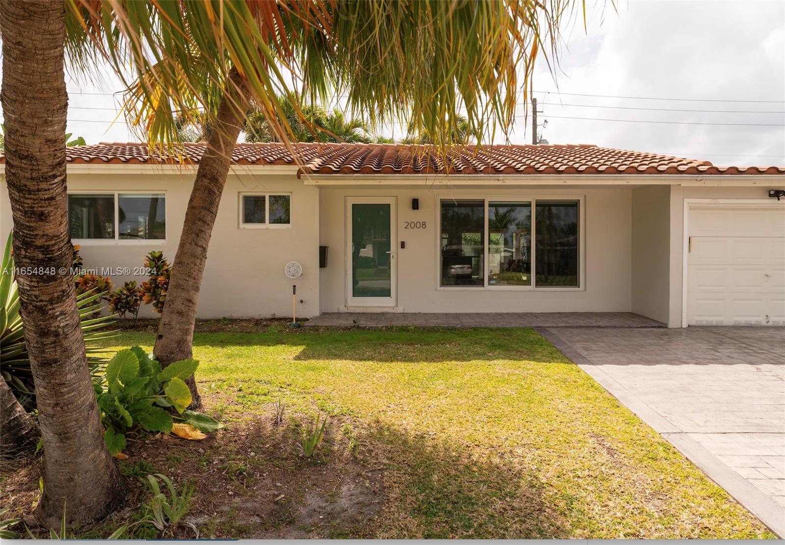 HOLLYWOOD HEIGHTS ADD SEC - Residential