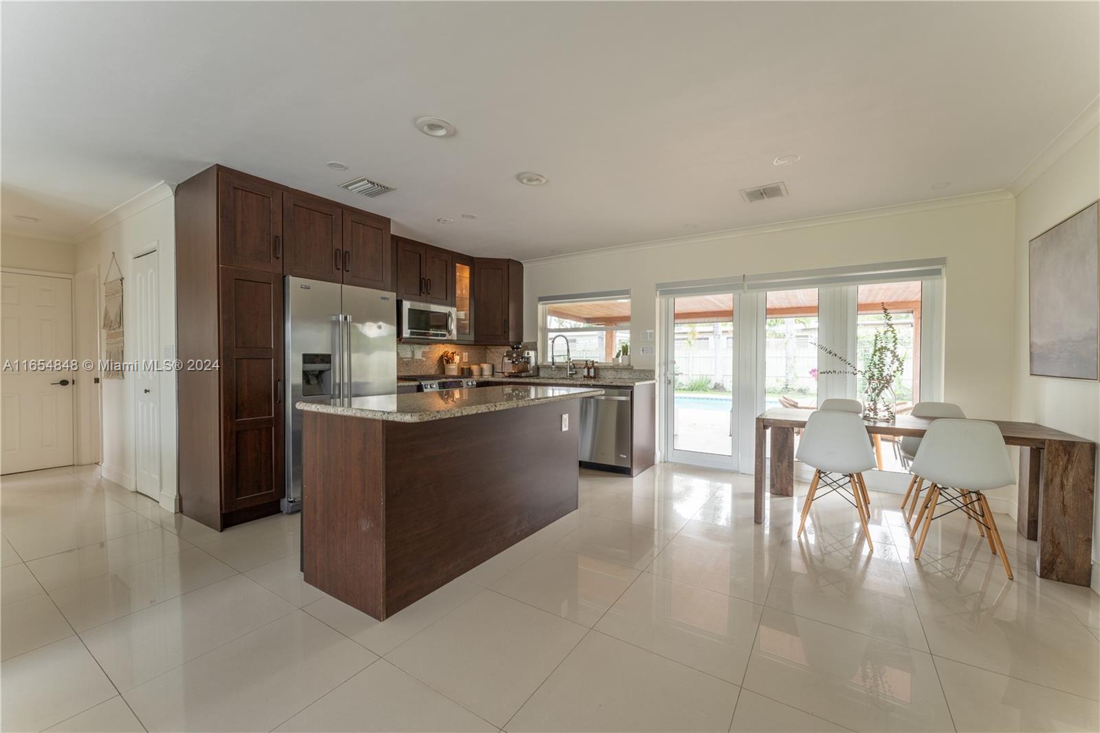 HOLLYWOOD HEIGHTS ADD SEC - Residential