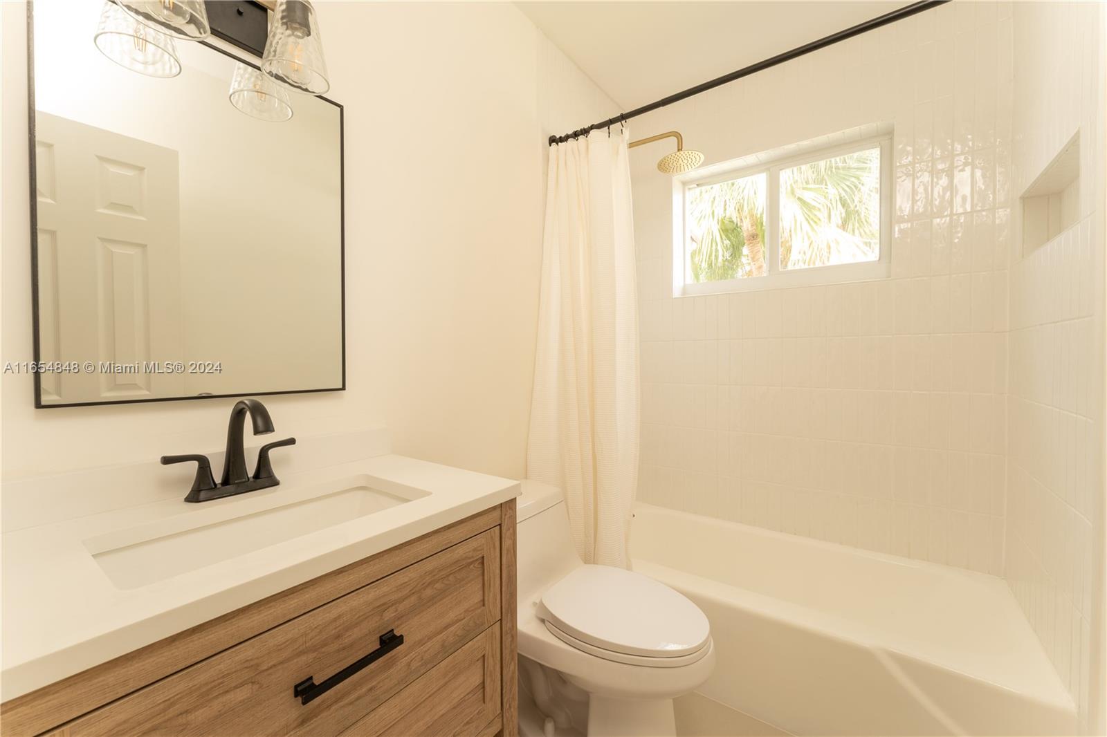 HOLLYWOOD HEIGHTS ADD SEC - Residential