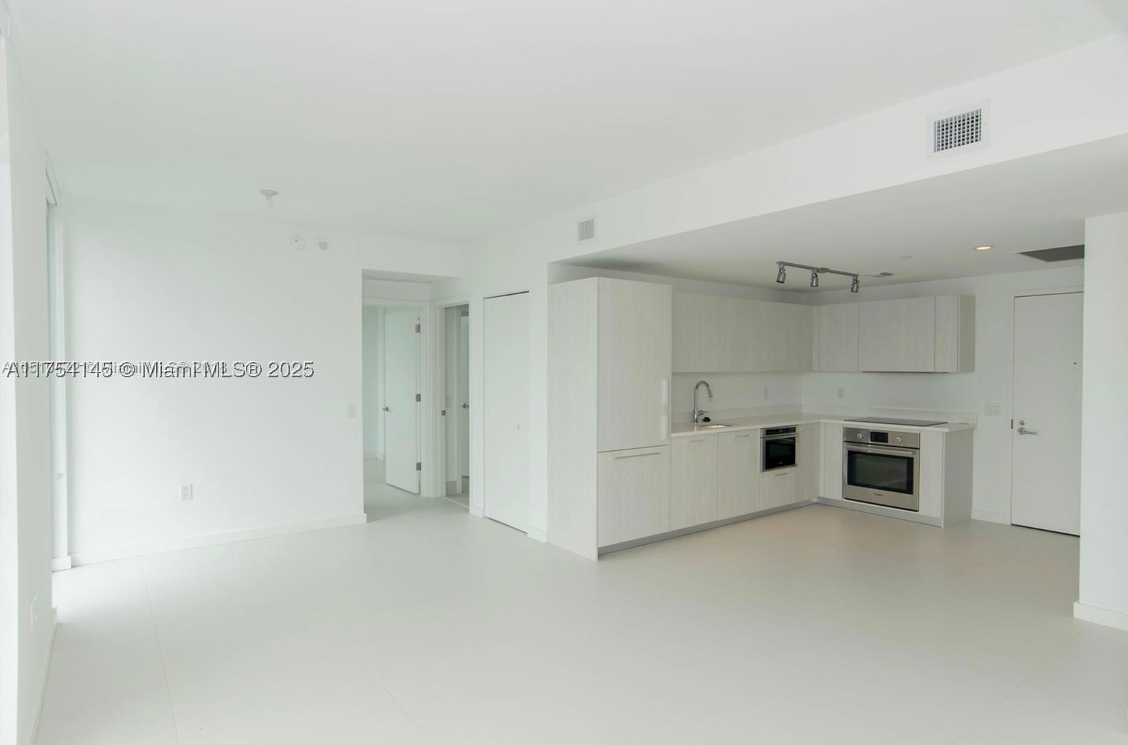 PARAISO BAYVIEWS CONDO - Residential
