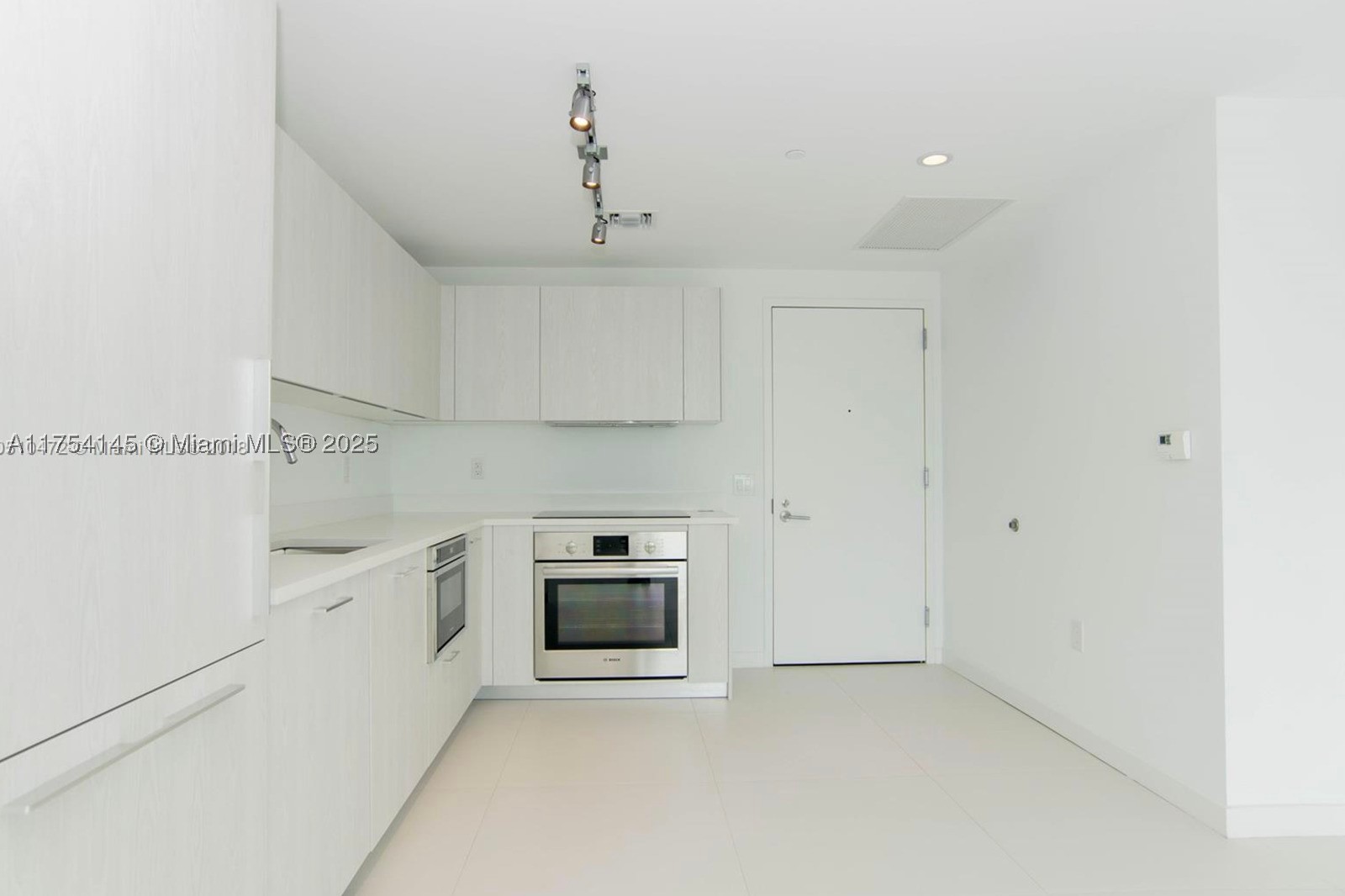 PARAISO BAYVIEWS CONDO - Residential
