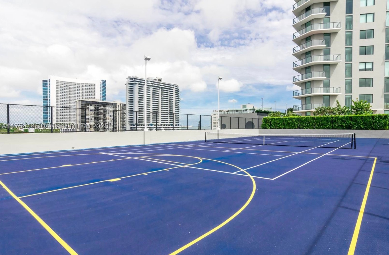 PARAISO BAYVIEWS CONDO - Residential